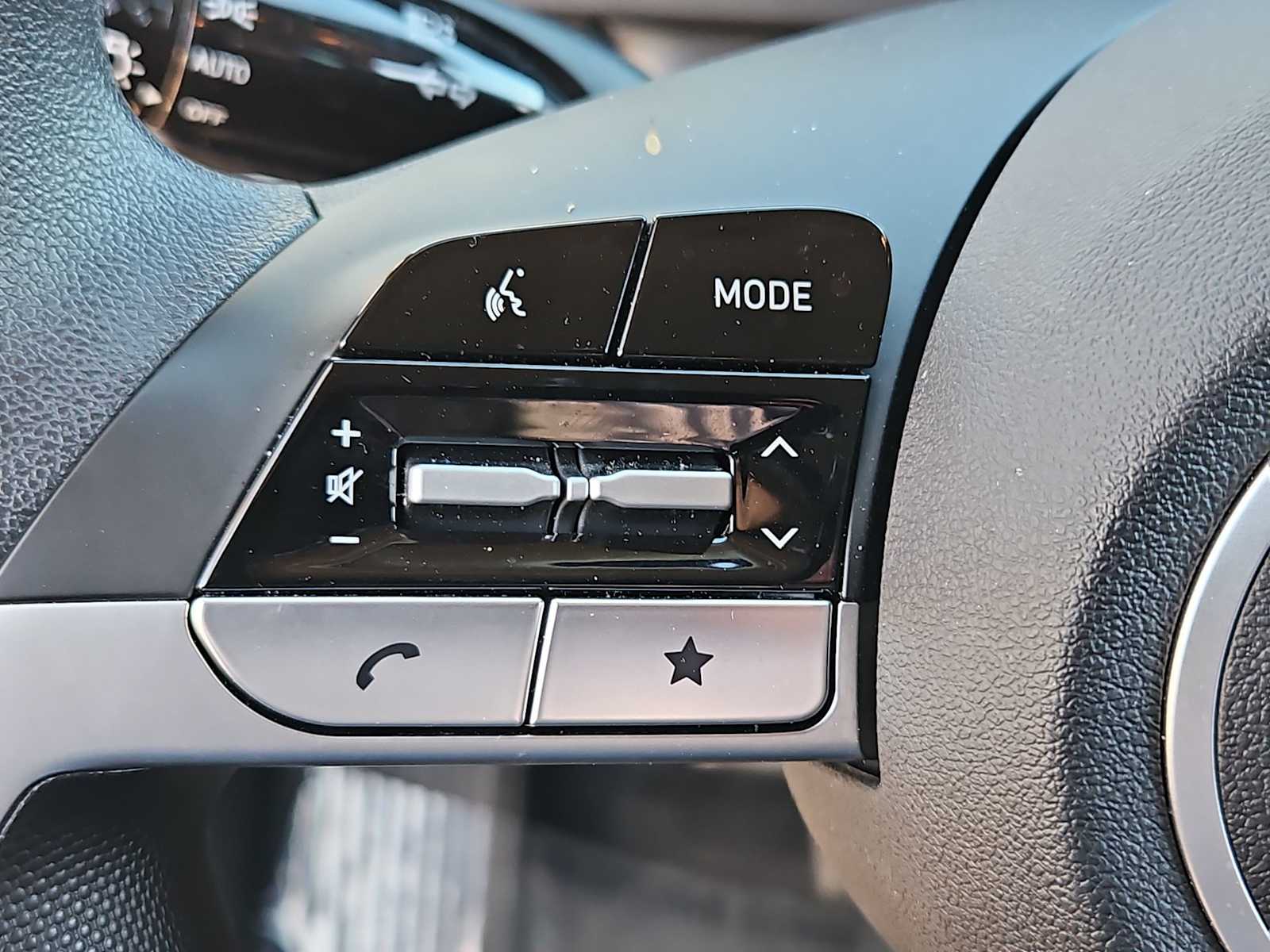 Thumbnail: 2025 Hyundai Elantra - 23