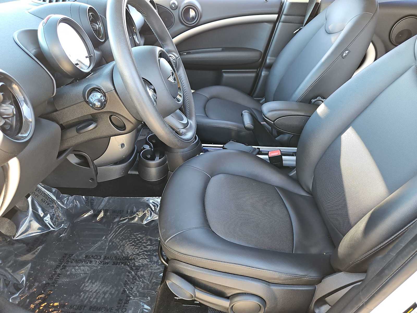 Thumbnail: 2014 MINI Cooper Countryman - 16