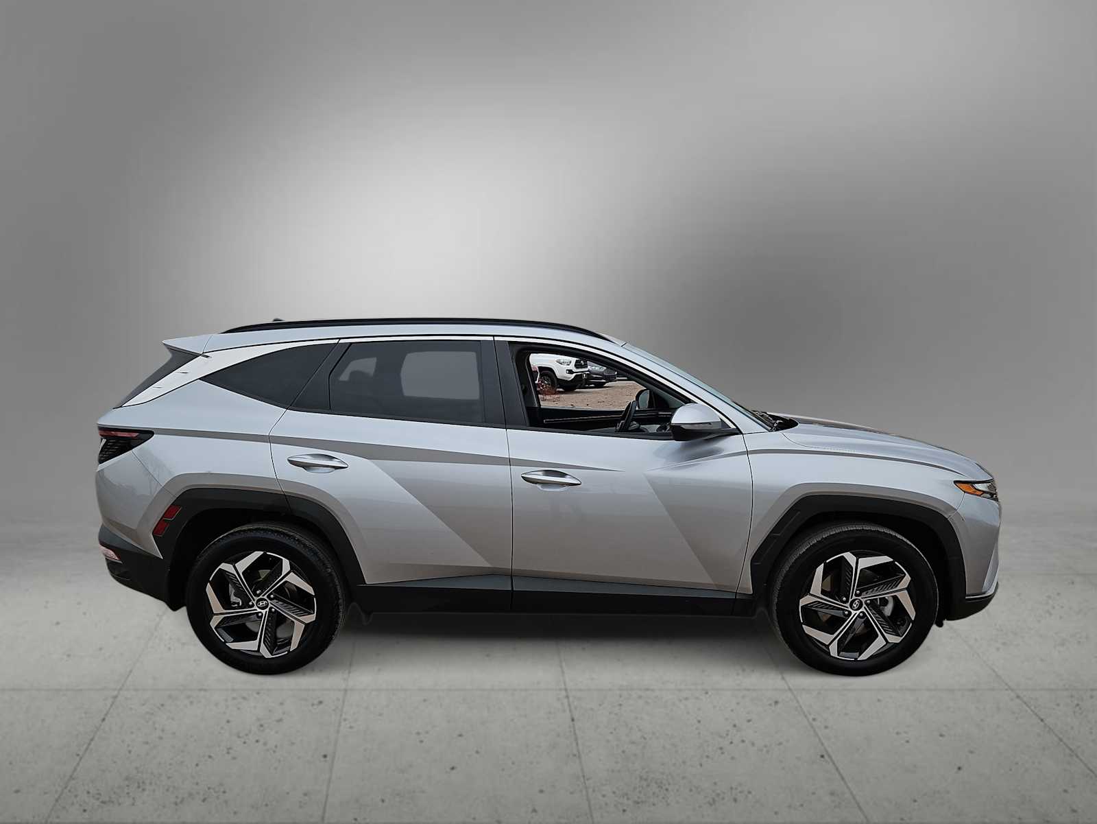 Thumbnail: 2023 Hyundai Tucson - 9