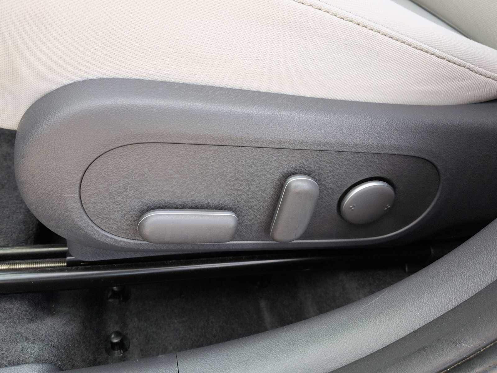 Thumbnail: 2025 Hyundai Kona - 18