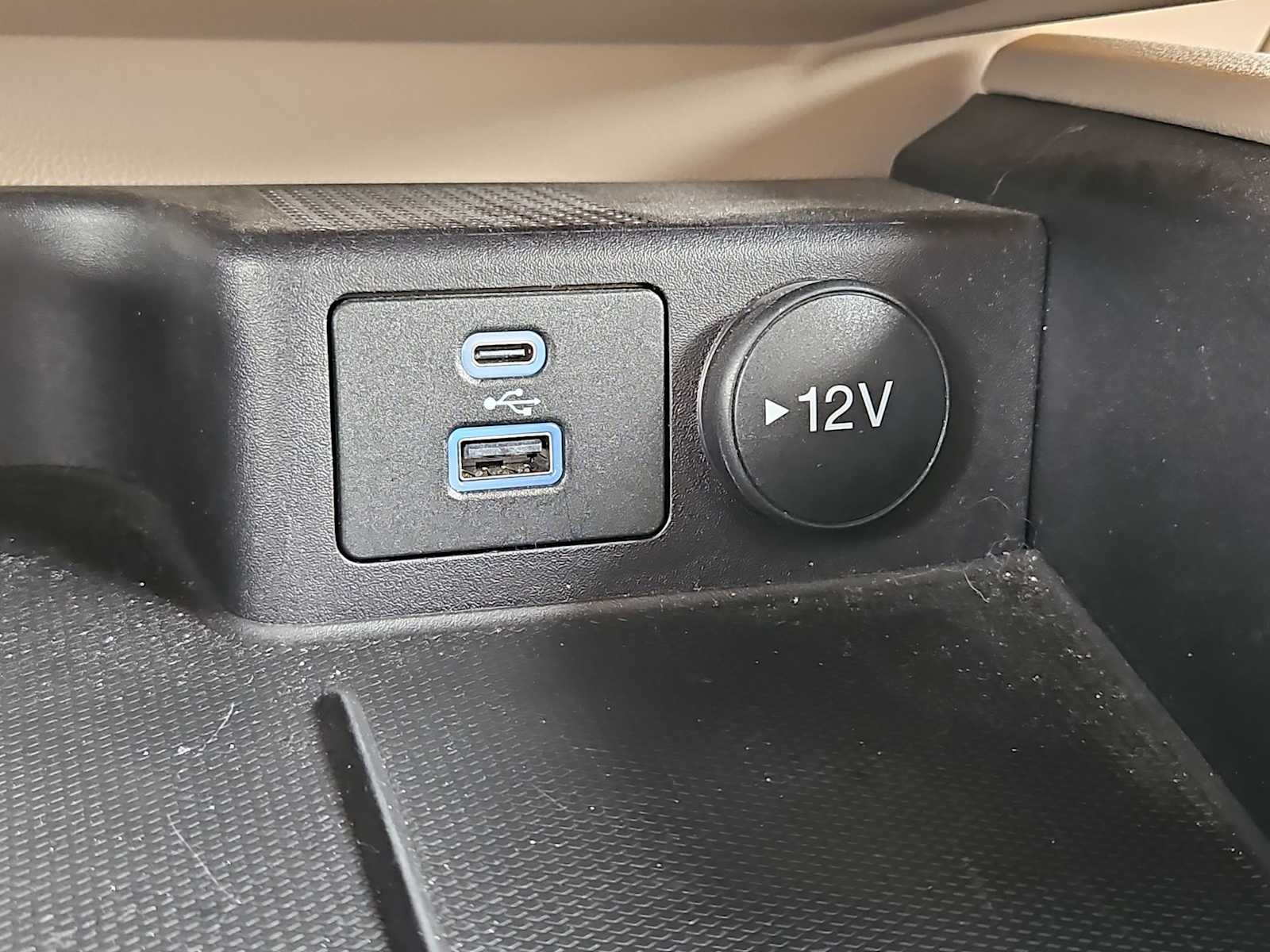 Thumbnail: 2022 Ford Escape - 31