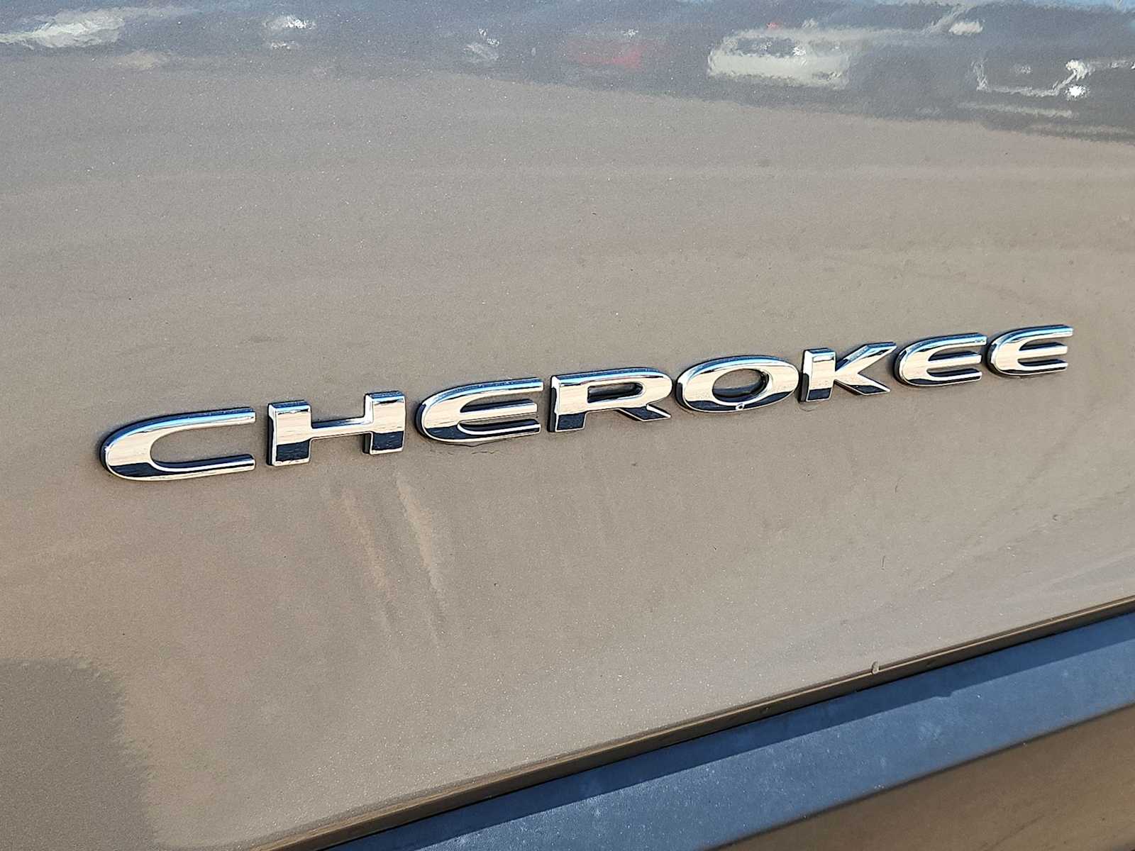 Thumbnail: 2017 Jeep Cherokee - 13