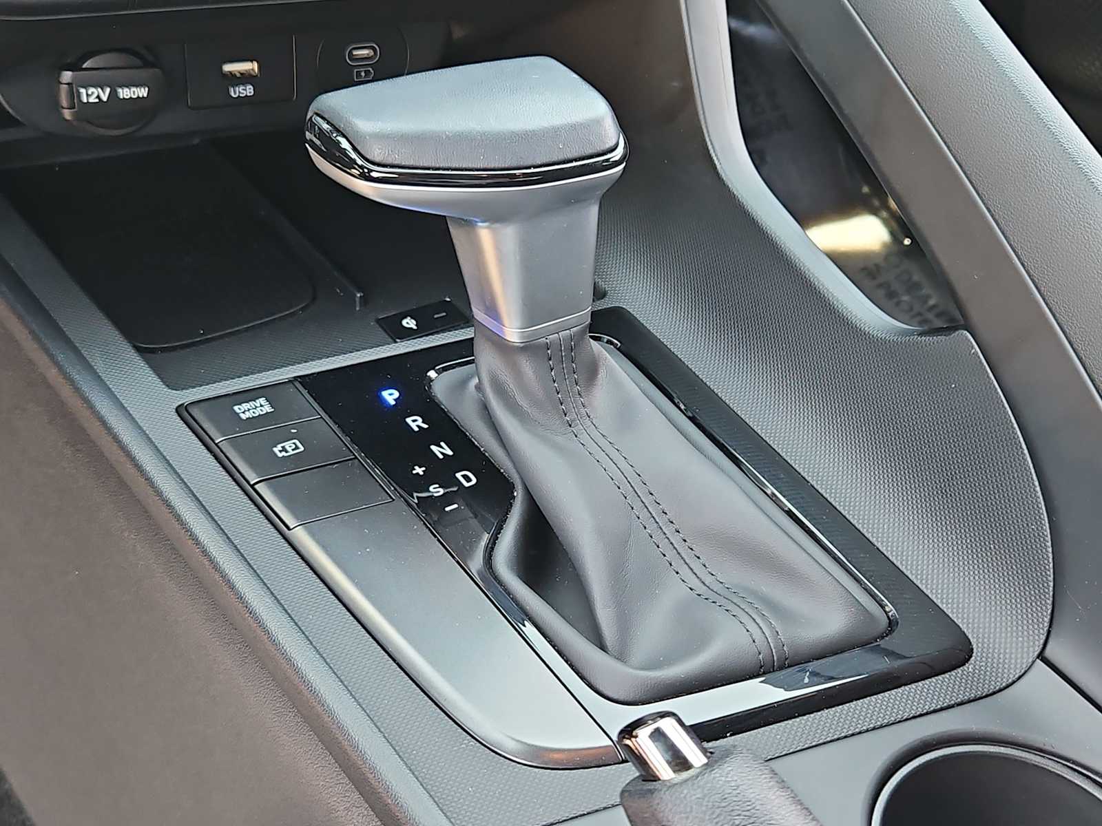 Thumbnail: 2025 Hyundai Elantra - 27