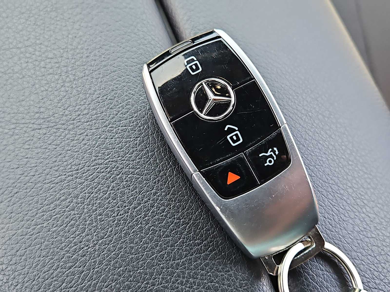 Thumbnail: 2021 Mercedes-Benz E-Class - 33