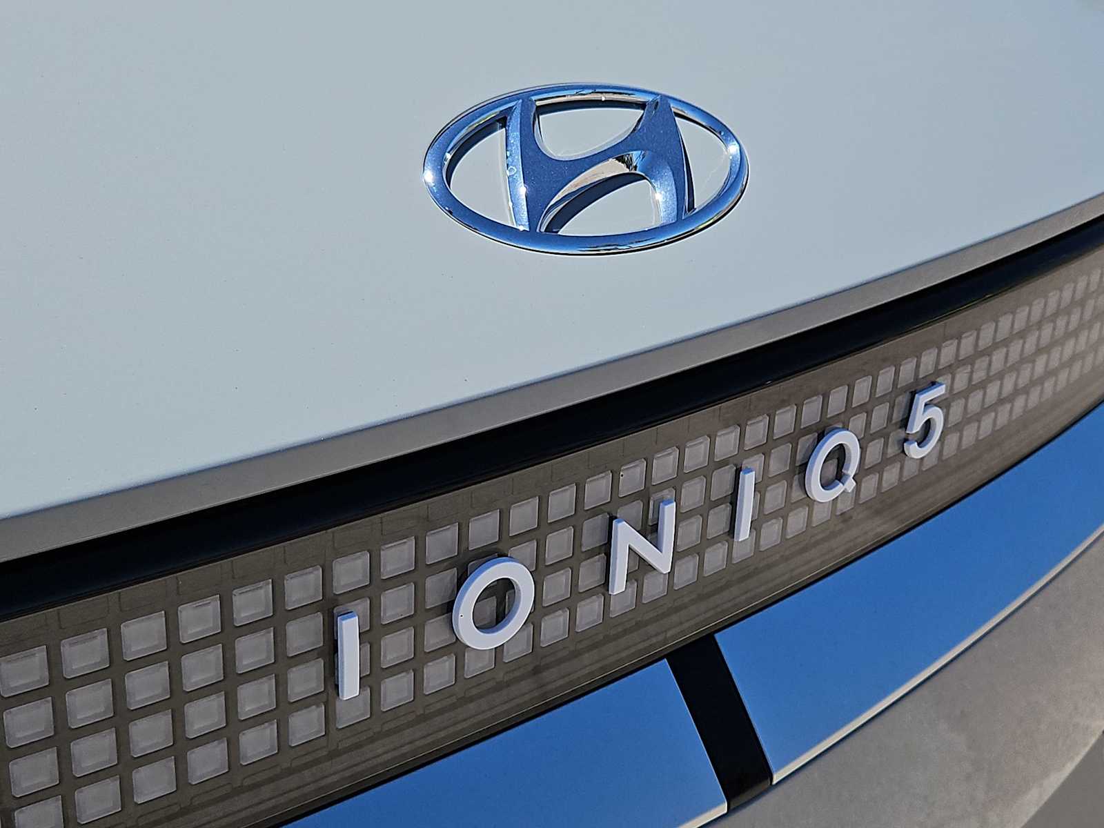 Thumbnail: 2024 Hyundai Ioniq 5 - 12