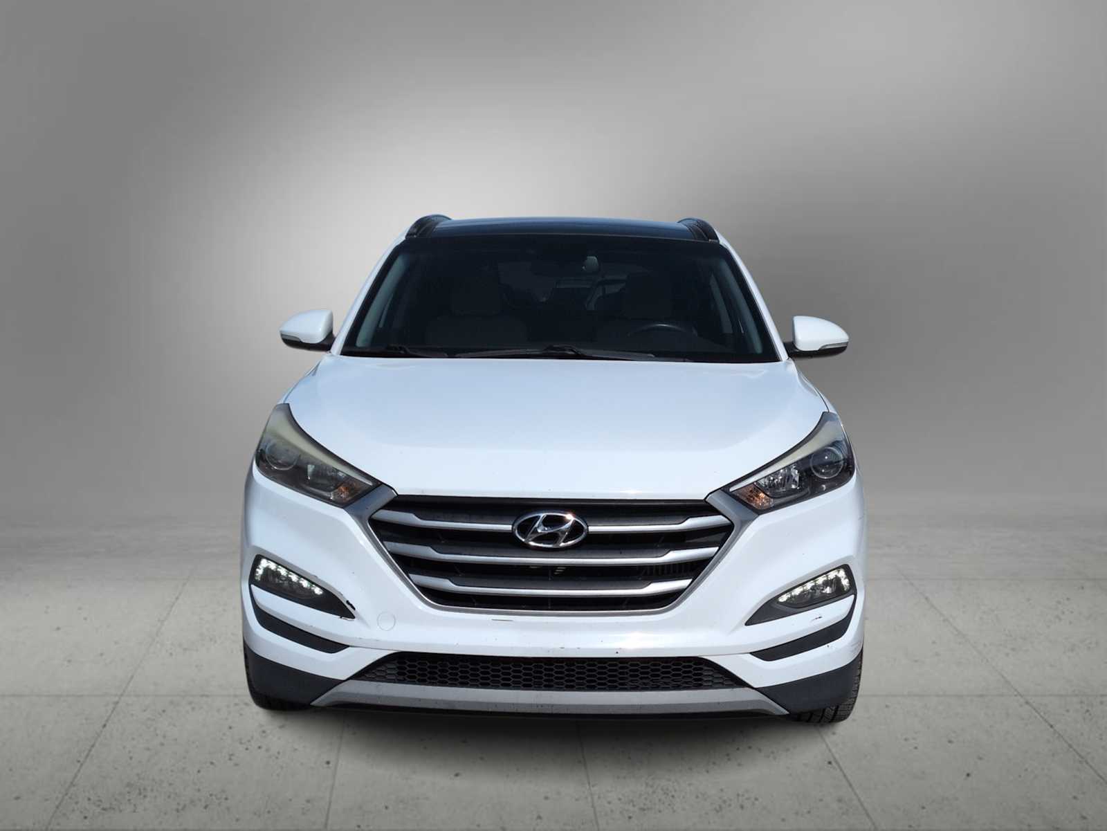 Thumbnail: 2017 Hyundai Tucson - 3