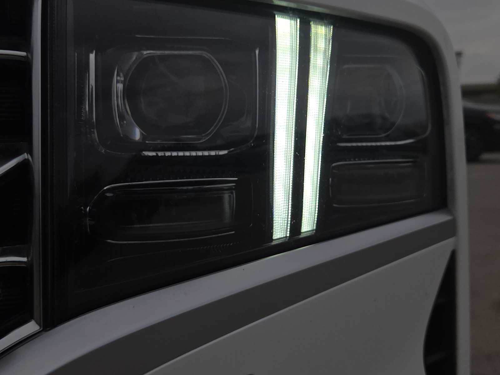Thumbnail: 2023 Hyundai Santa Fe - 11