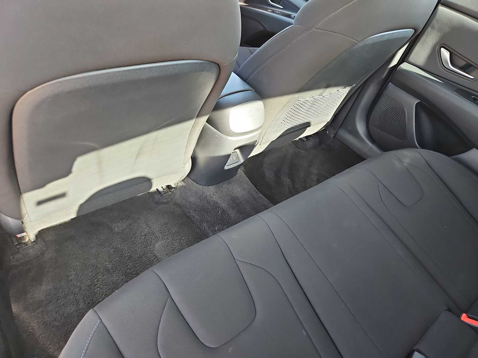 Thumbnail: 2025 Hyundai Elantra - 18