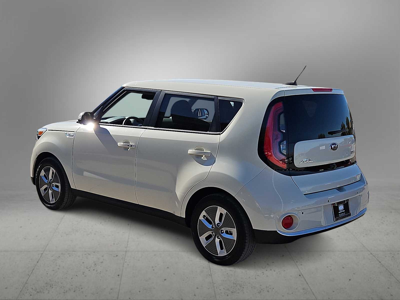 Thumbnail: 2017 Kia Soul EV - 6