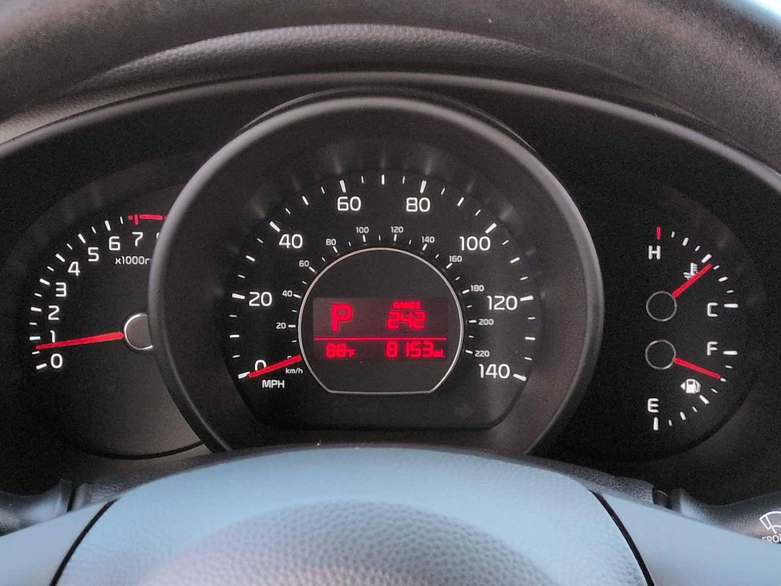 Thumbnail: 2017 Kia Soul - 32