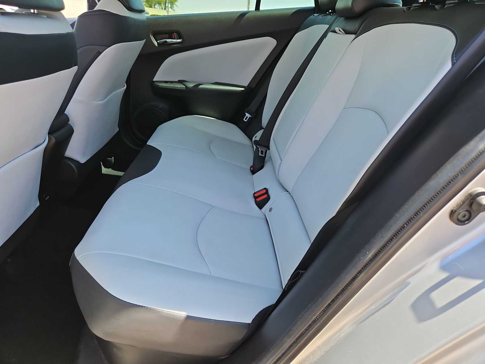 Thumbnail: 2018 Toyota Prius - 19