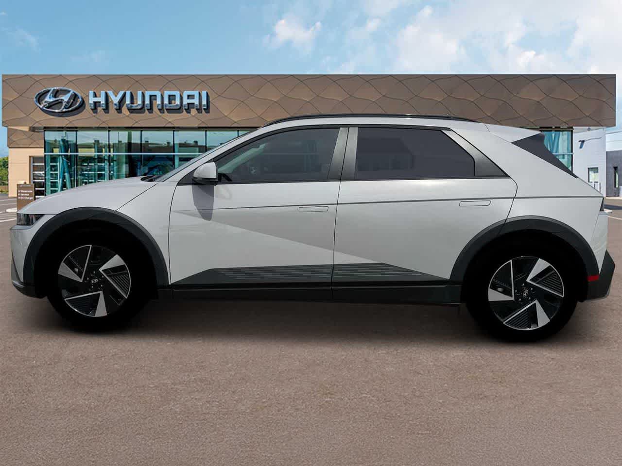 2025 Hyundai Ioniq 5 SEL 3