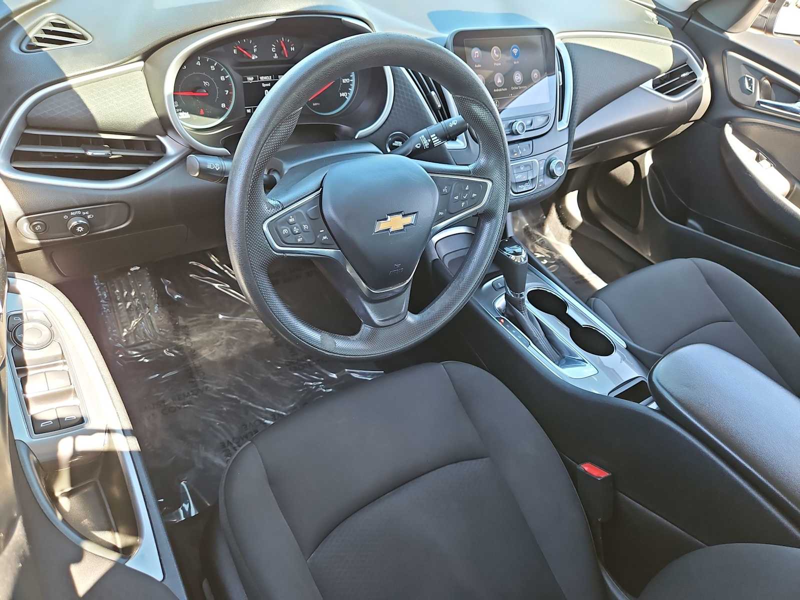 Thumbnail: 2020 Chevrolet Malibu - 10