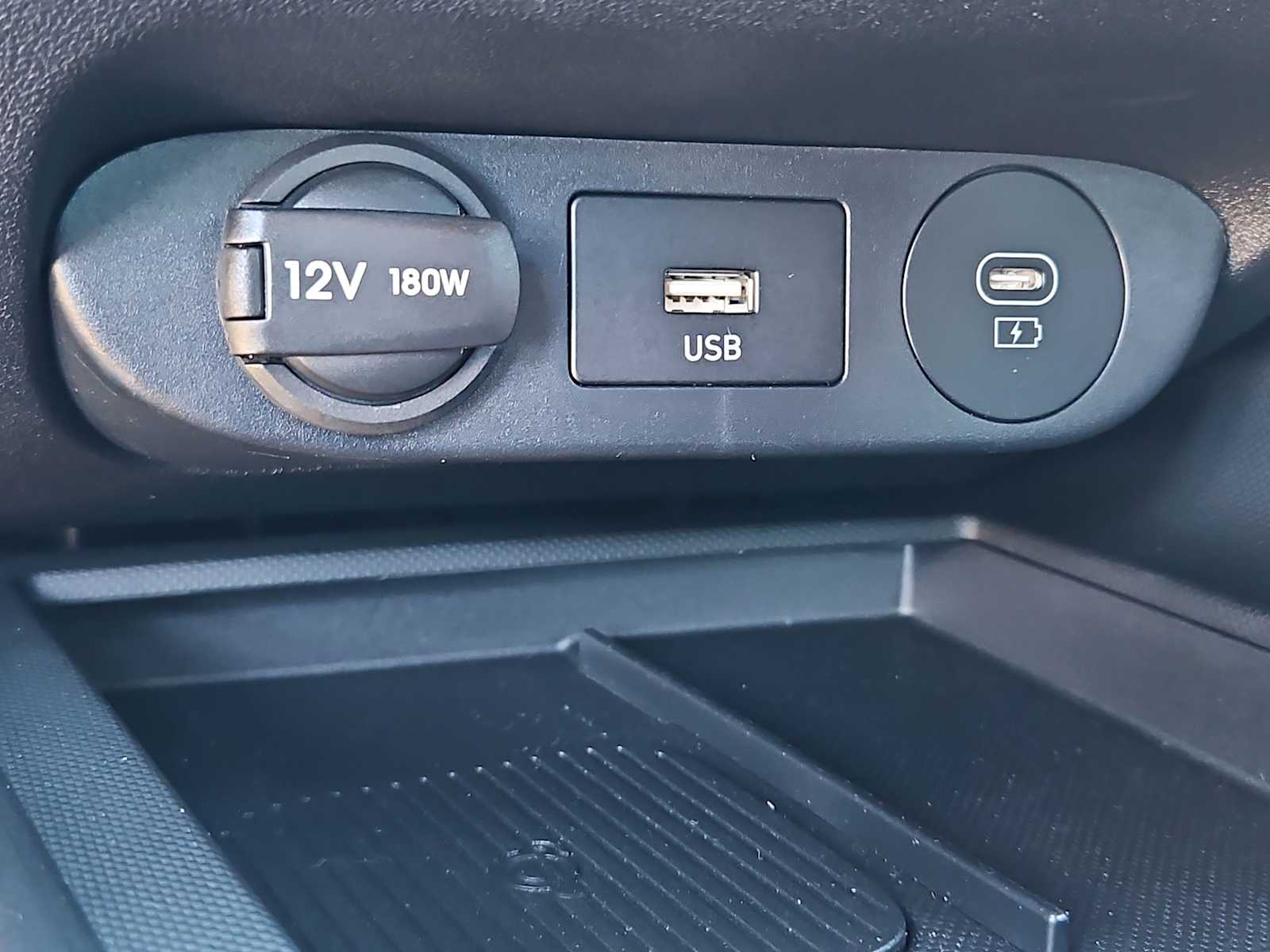 Thumbnail: 2025 Hyundai Elantra - 30