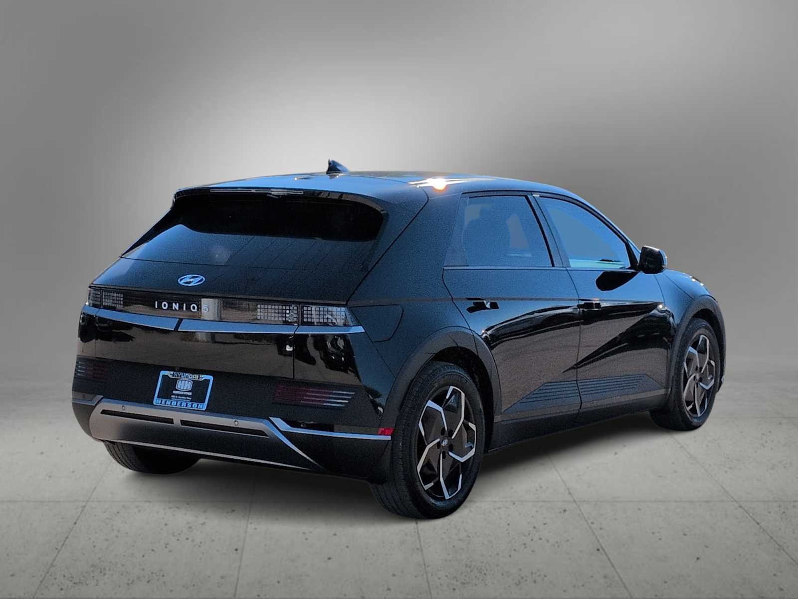 Thumbnail: 2023 Hyundai Ioniq 5 - 8