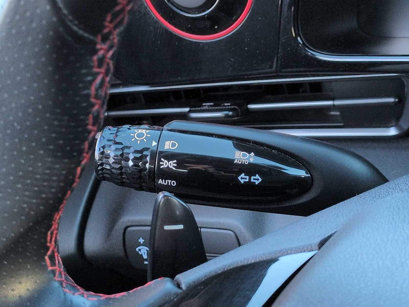 Thumbnail: 2022 Hyundai Elantra - 28