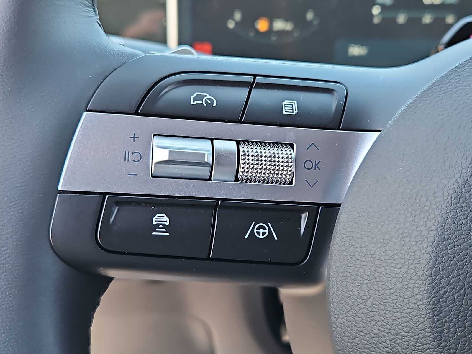 Thumbnail: 2025 Hyundai Santa Cruz - 24