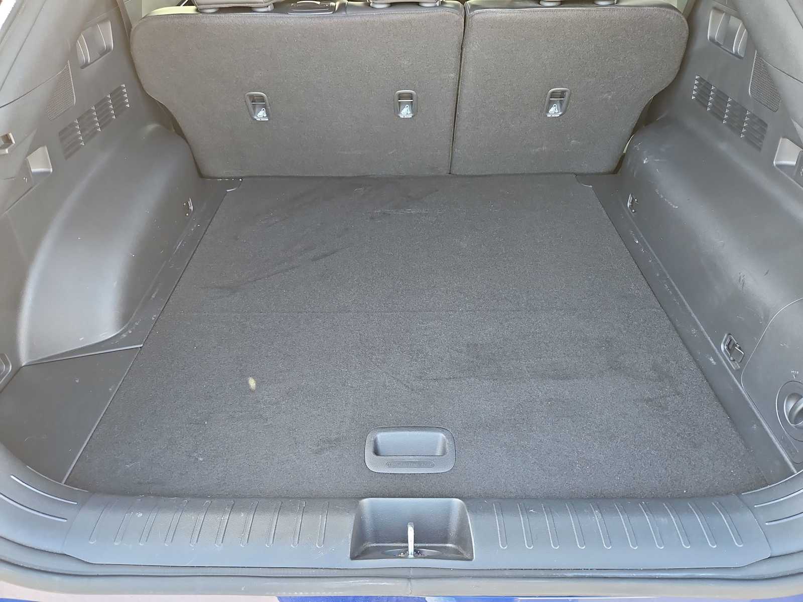 Thumbnail: 2022 Kia EV6 - 34