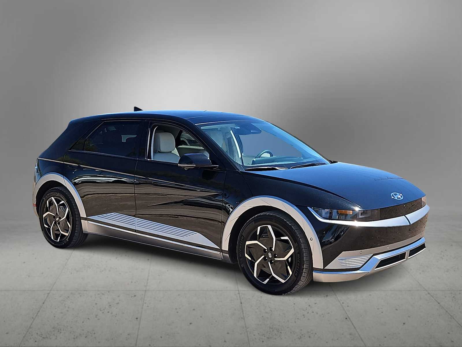 Thumbnail: 2024 Hyundai Ioniq 5 - 2