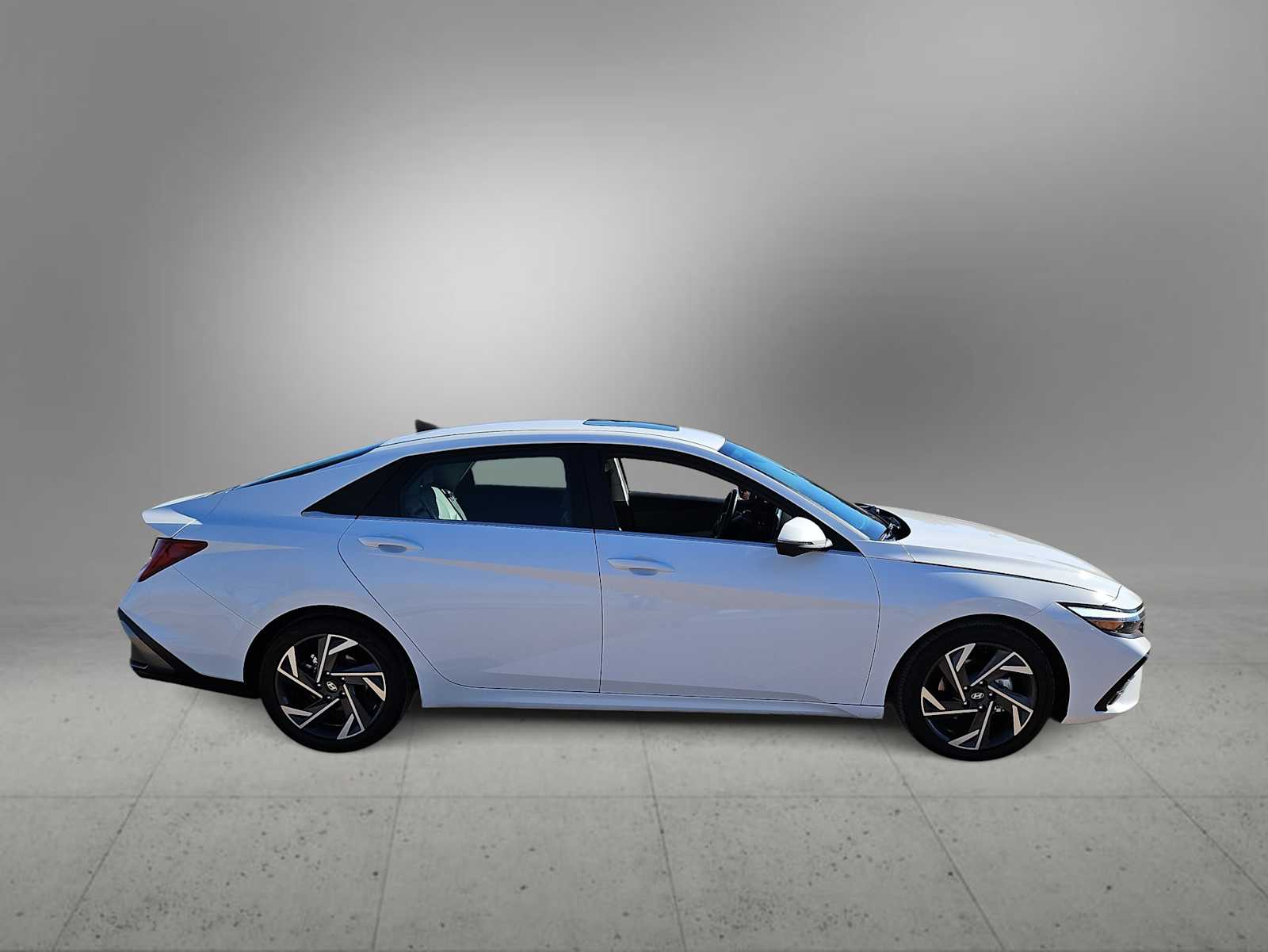 Thumbnail: 2024 Hyundai Elantra - 9