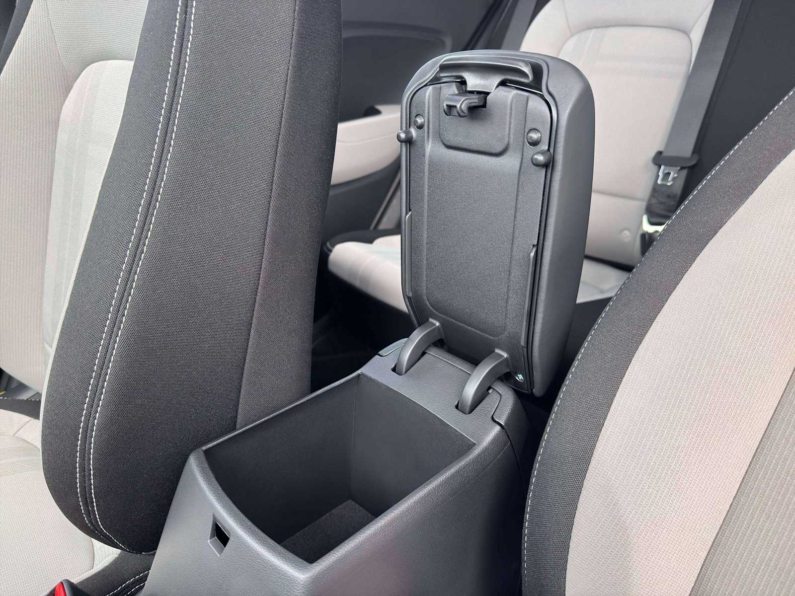 Thumbnail: 2026 Hyundai Venue - 18