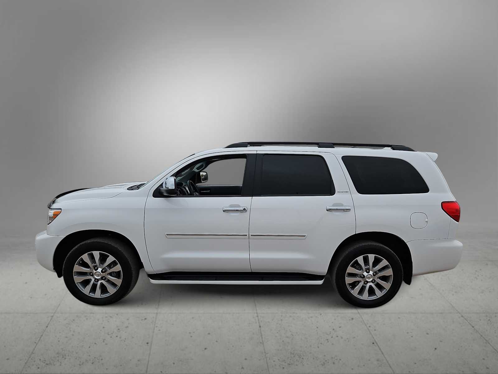 Thumbnail: 2016 Toyota Sequoia - 5