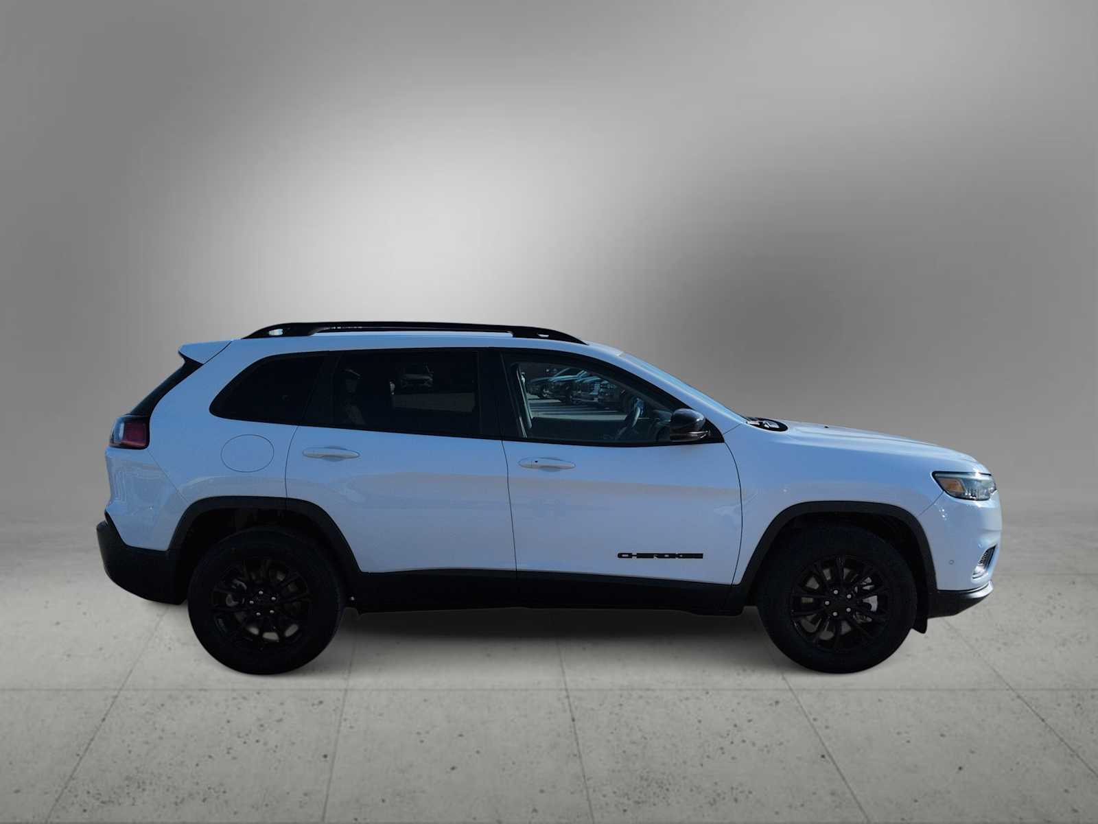Thumbnail: 2023 Jeep Cherokee - 9
