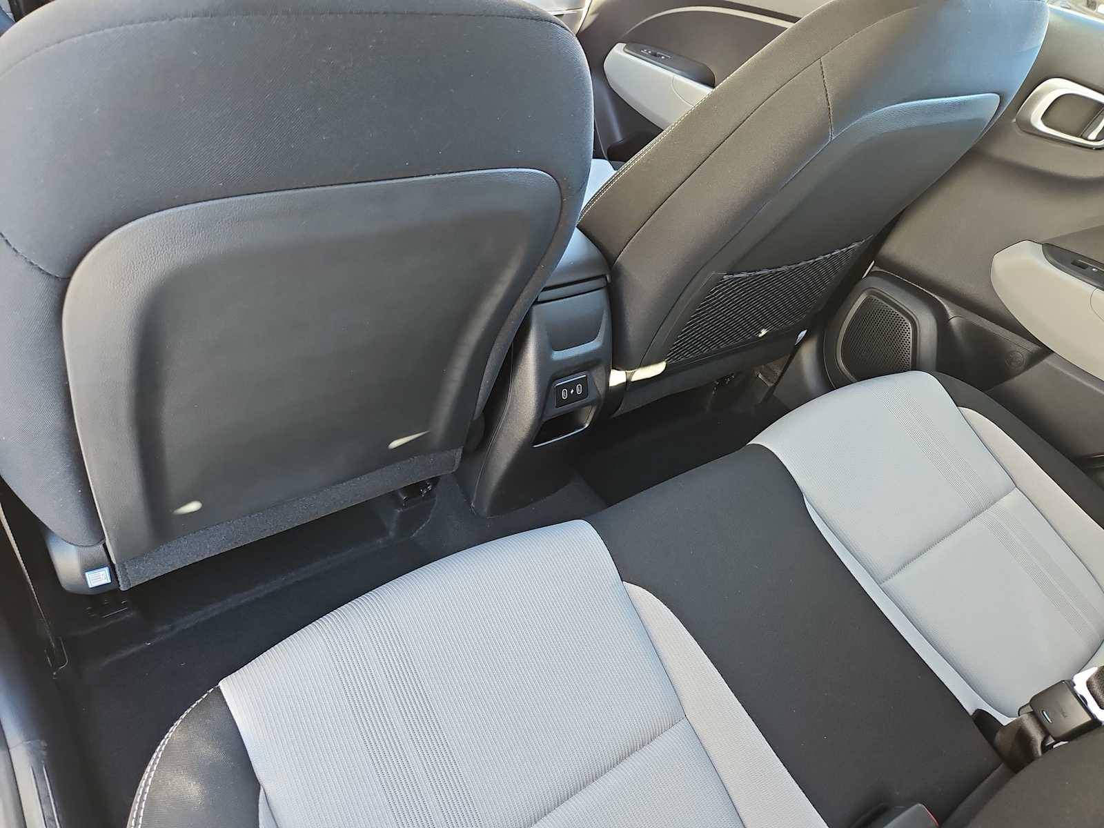 Thumbnail: 2025 Hyundai Venue - 19