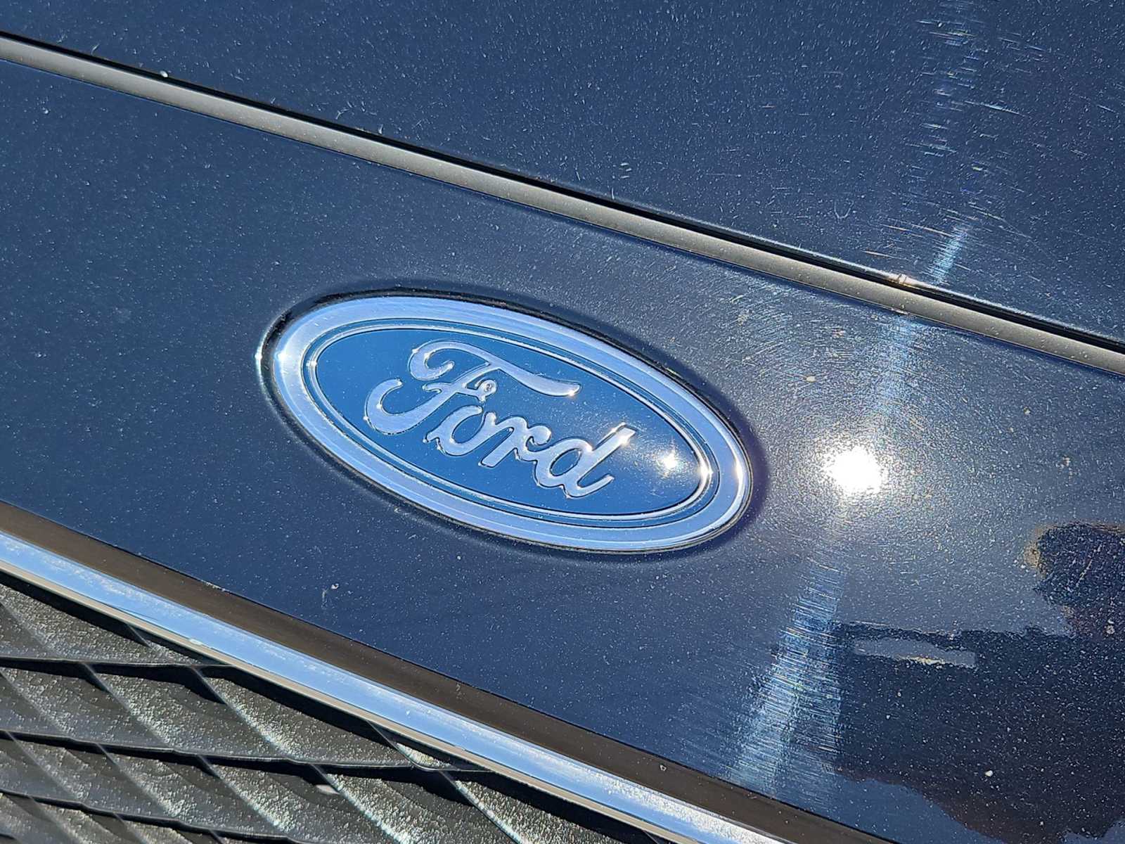 2016 Ford Focus SE 11