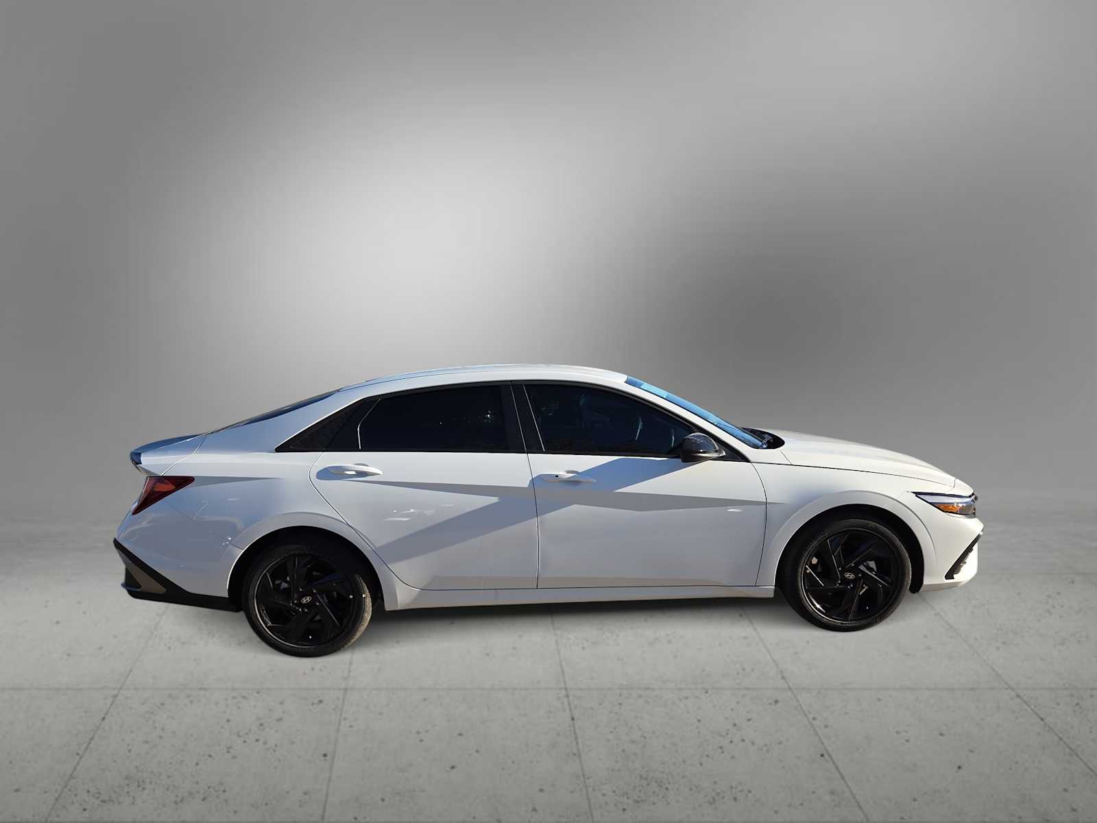 Thumbnail: 2026 Hyundai Elantra - 9