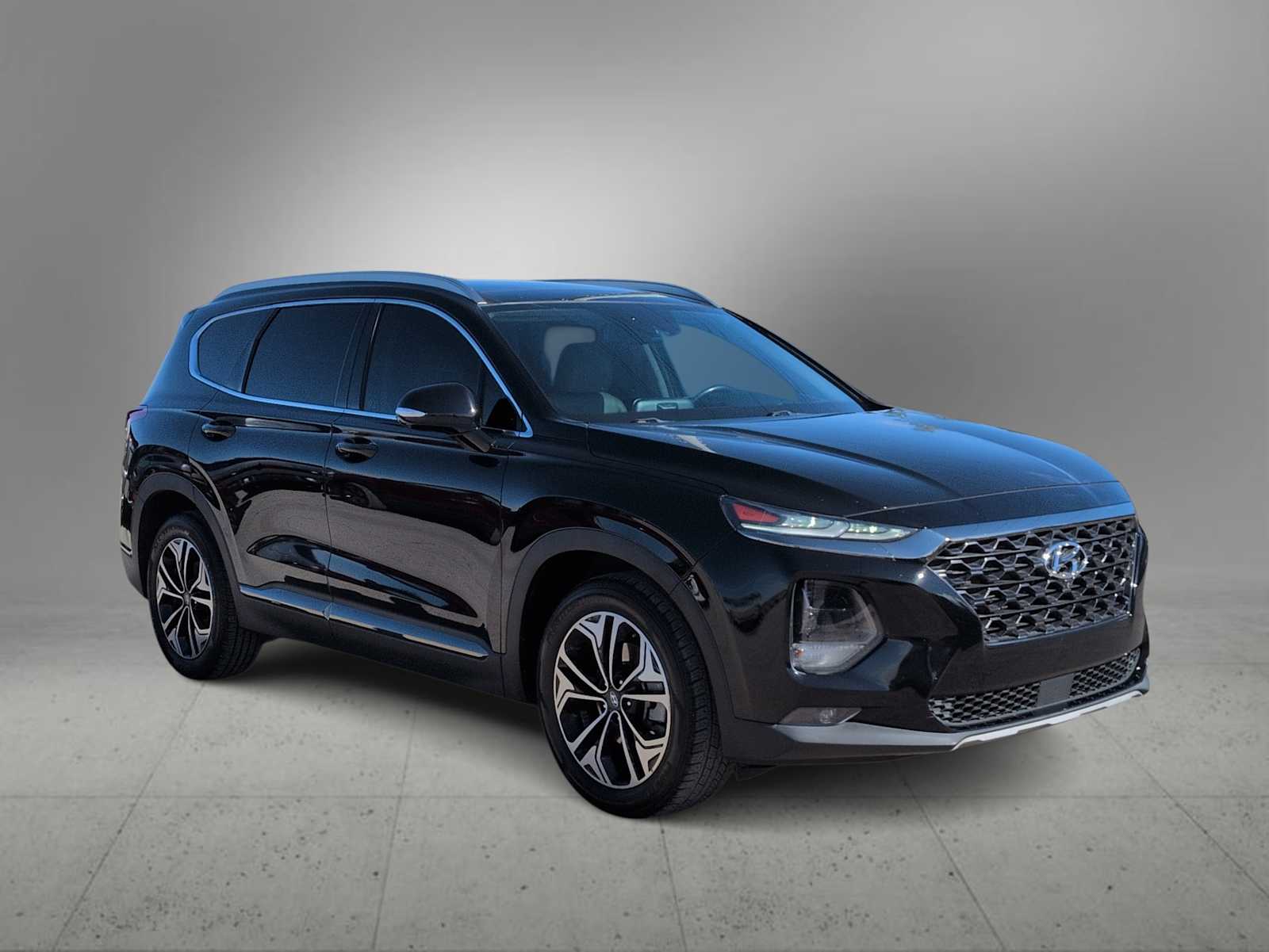 Thumbnail: 2019 Hyundai Santa Fe - 2