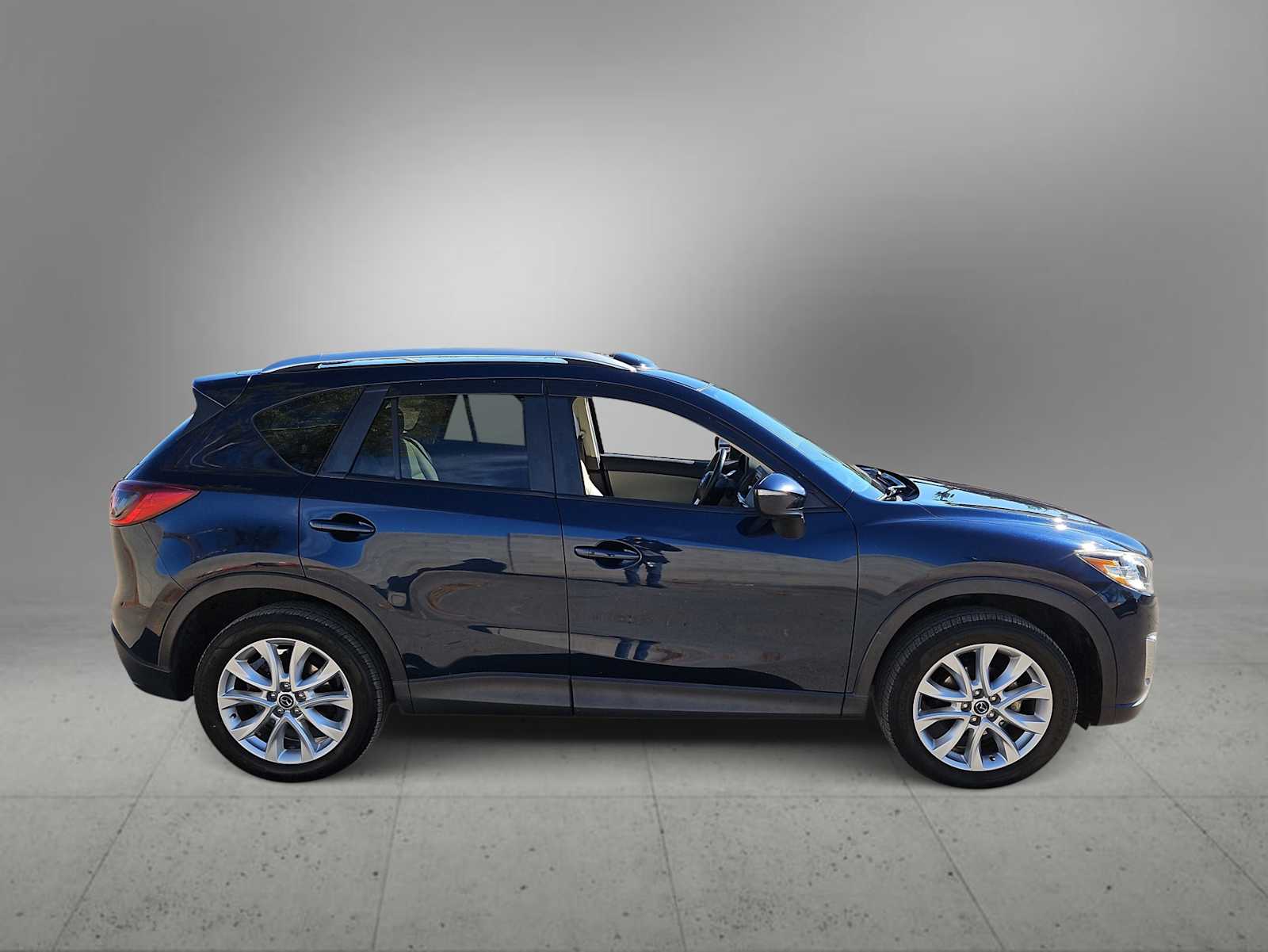 Thumbnail: 2015 Mazda CX-5 - 9