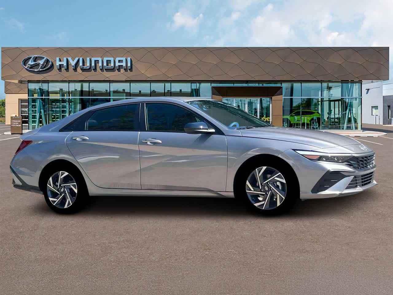 Thumbnail: 2025 Hyundai Elantra - 10