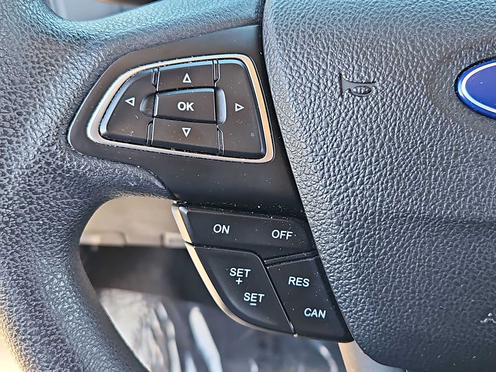 Thumbnail: 2016 Ford Focus - 23