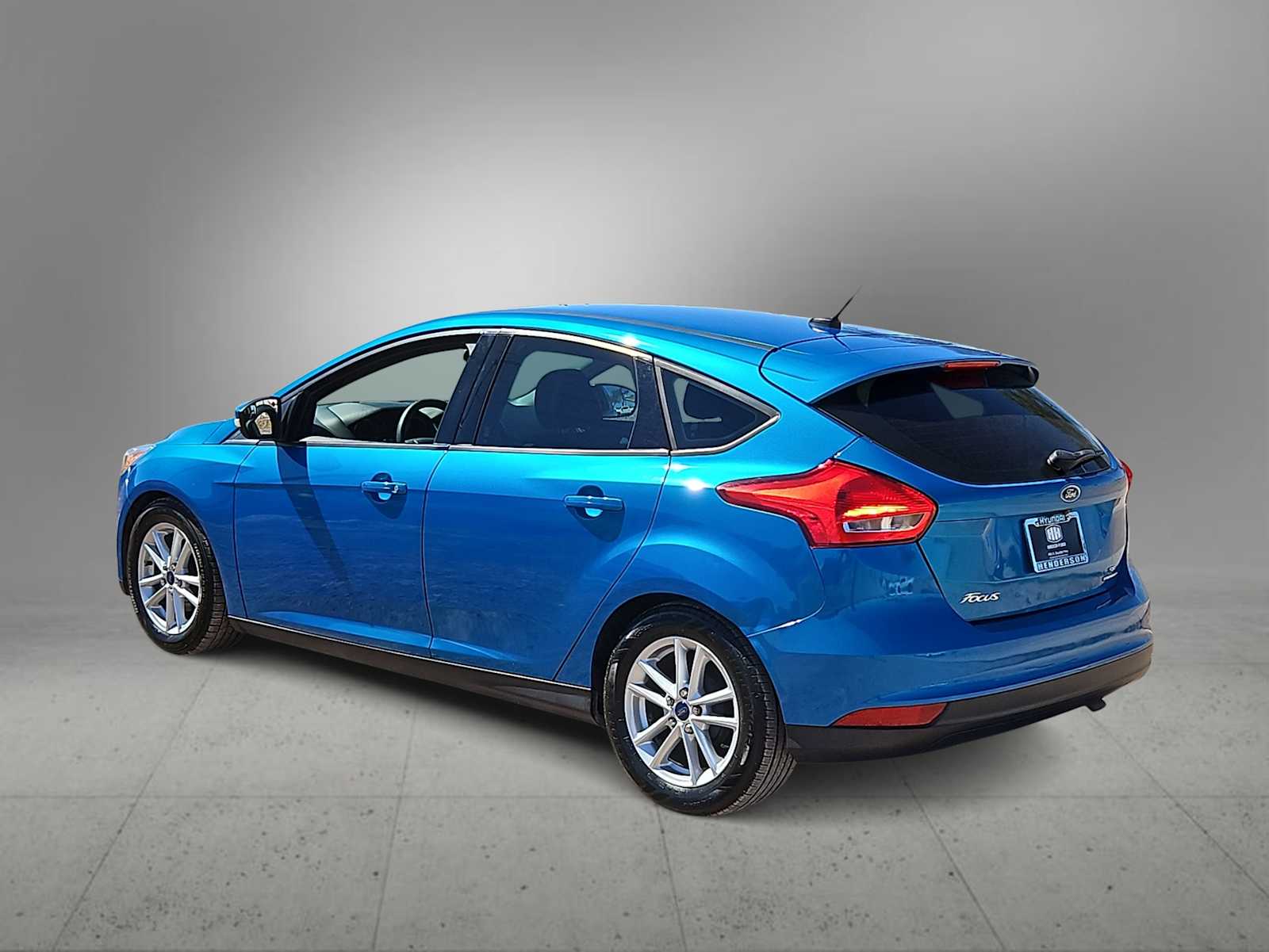 Thumbnail: 2016 Ford Focus - 6