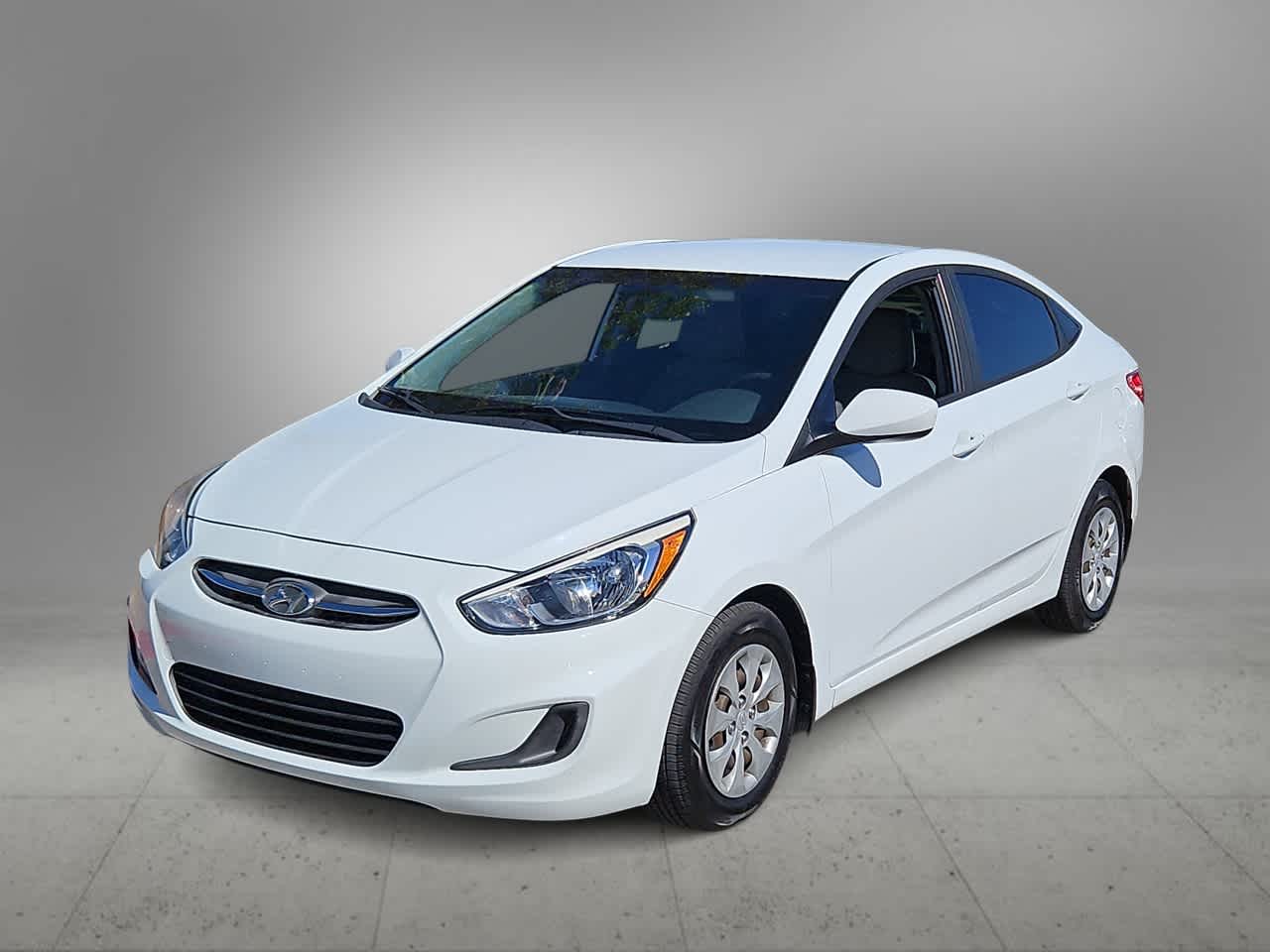 Thumbnail: 2016 Hyundai Accent - 4