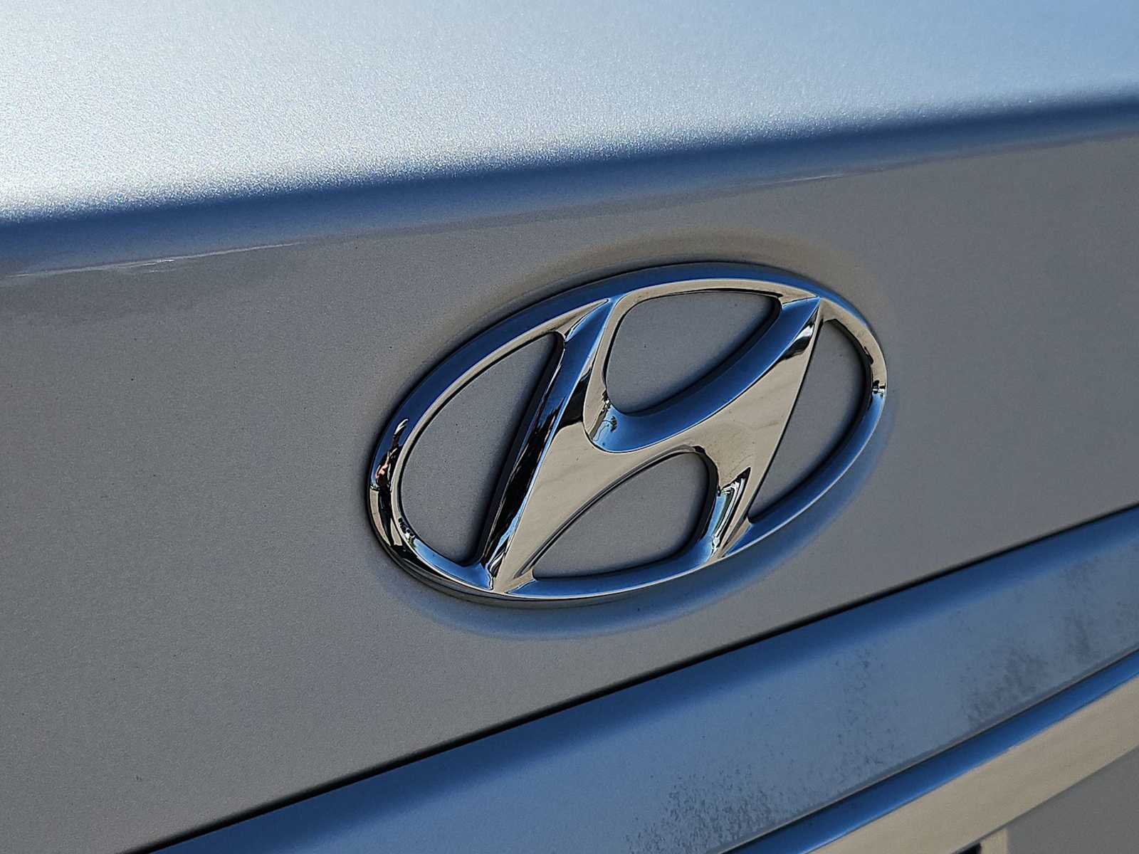 Thumbnail: 2010 Hyundai Elantra - 11