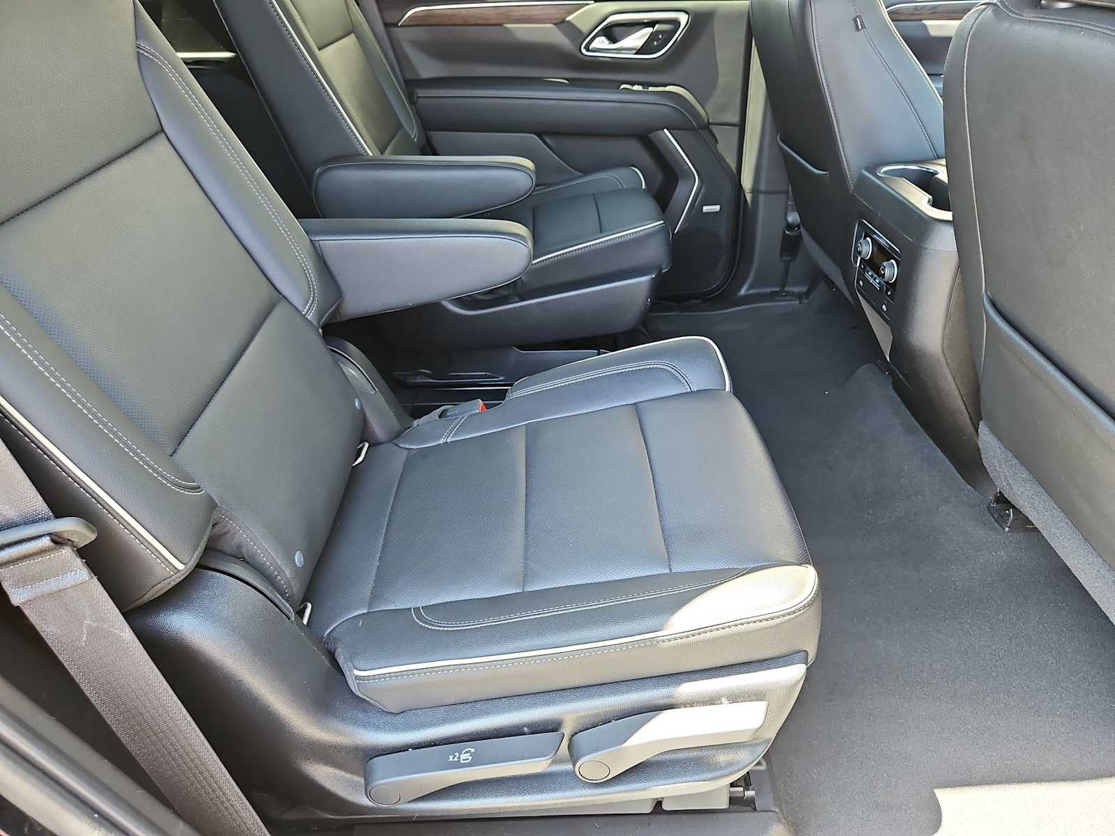 Thumbnail: 2021 Chevrolet Tahoe - 21