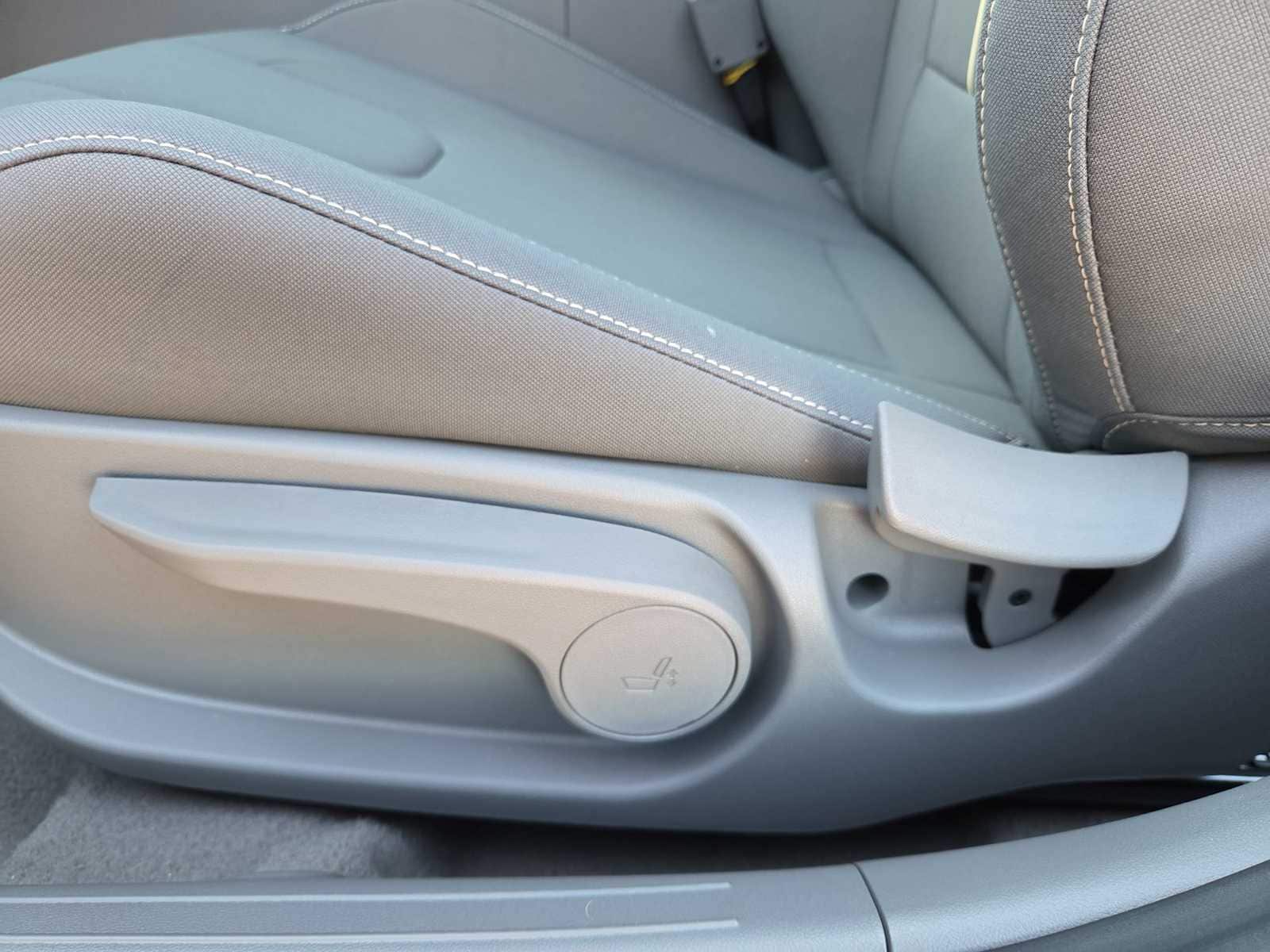 Thumbnail: 2026 Hyundai Elantra - 17