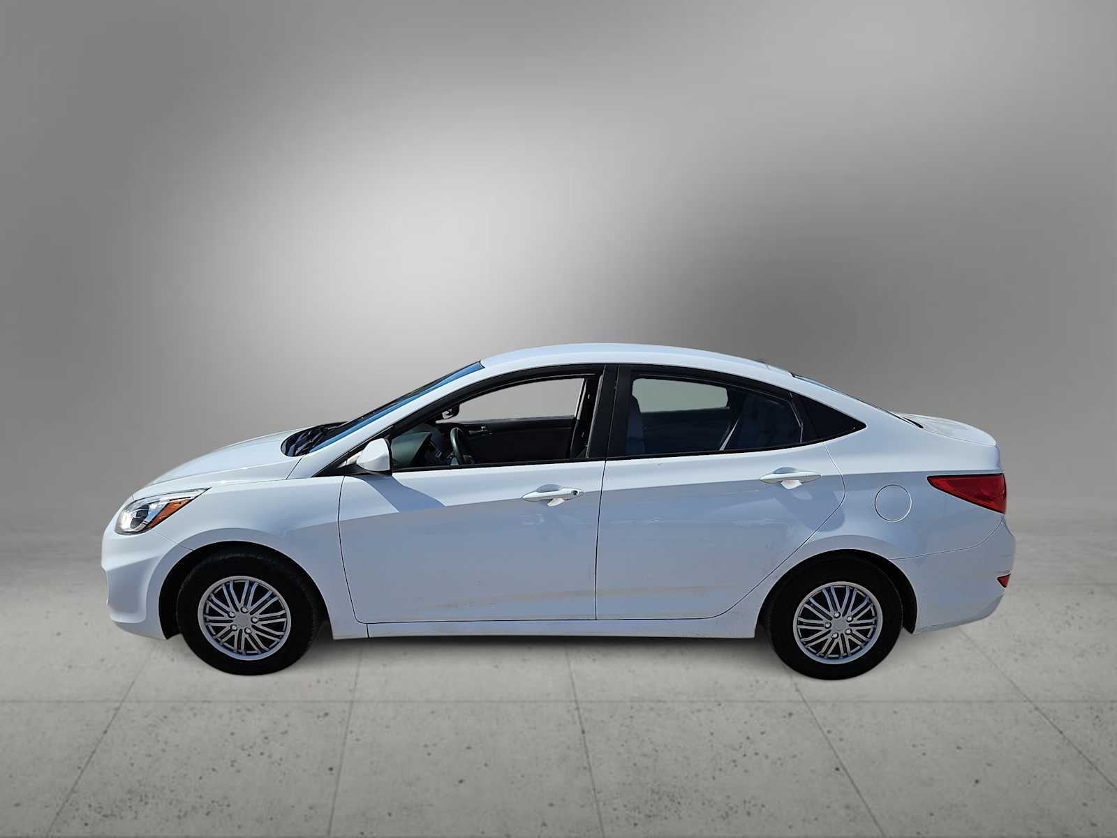 Thumbnail: 2017 Hyundai Accent - 5