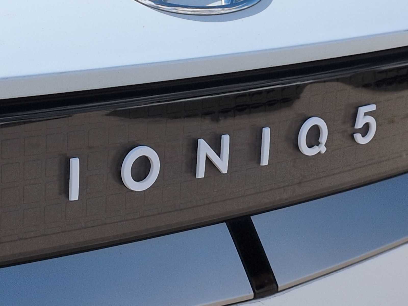 Thumbnail: 2024 Hyundai Ioniq 5 - 13