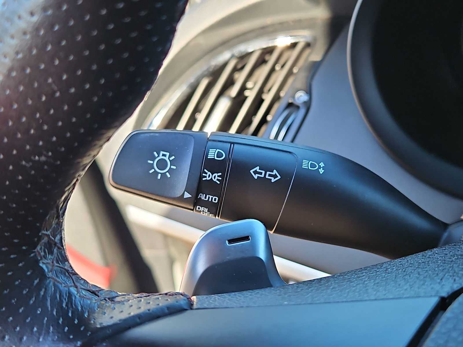 Thumbnail: 2019 Kia Stinger - 27