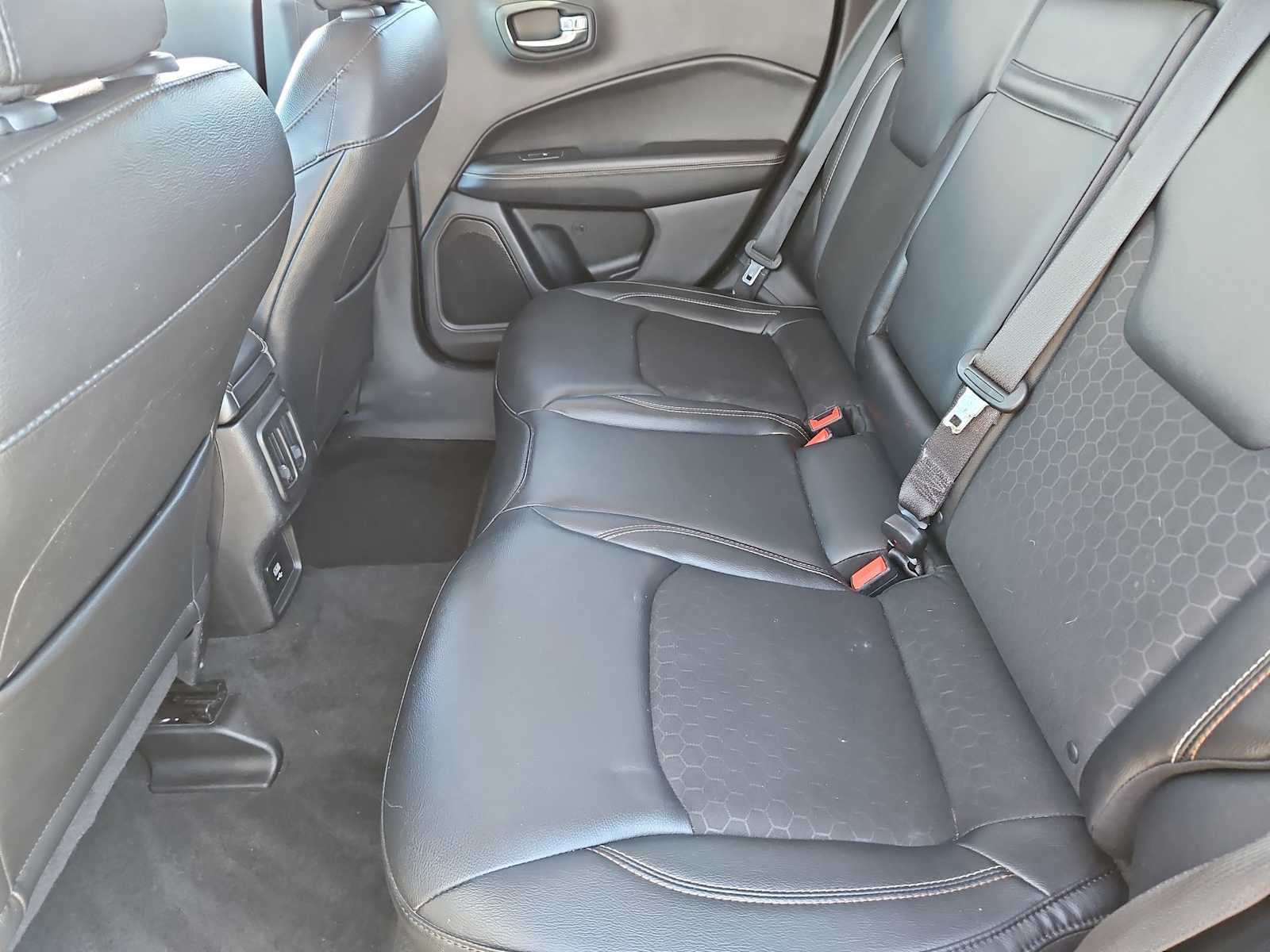 Thumbnail: 2018 Jeep Compass - 20