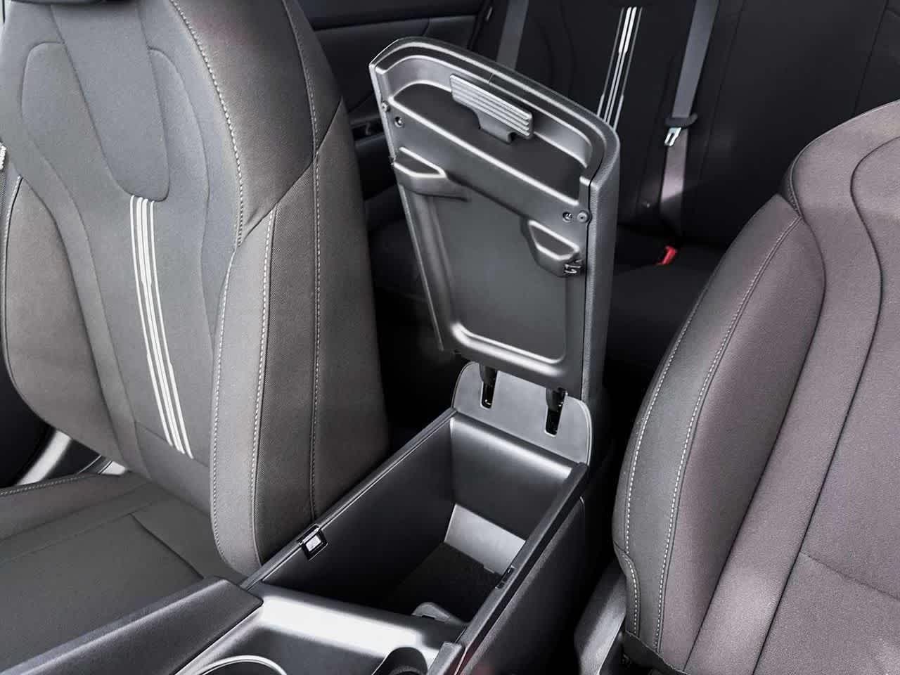 Thumbnail: 2026 Hyundai Elantra - 18