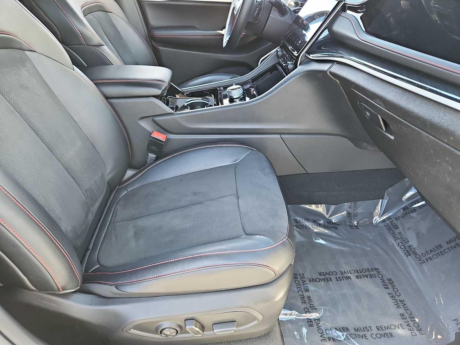 Thumbnail: 2022 Jeep Grand Cherokee - 22