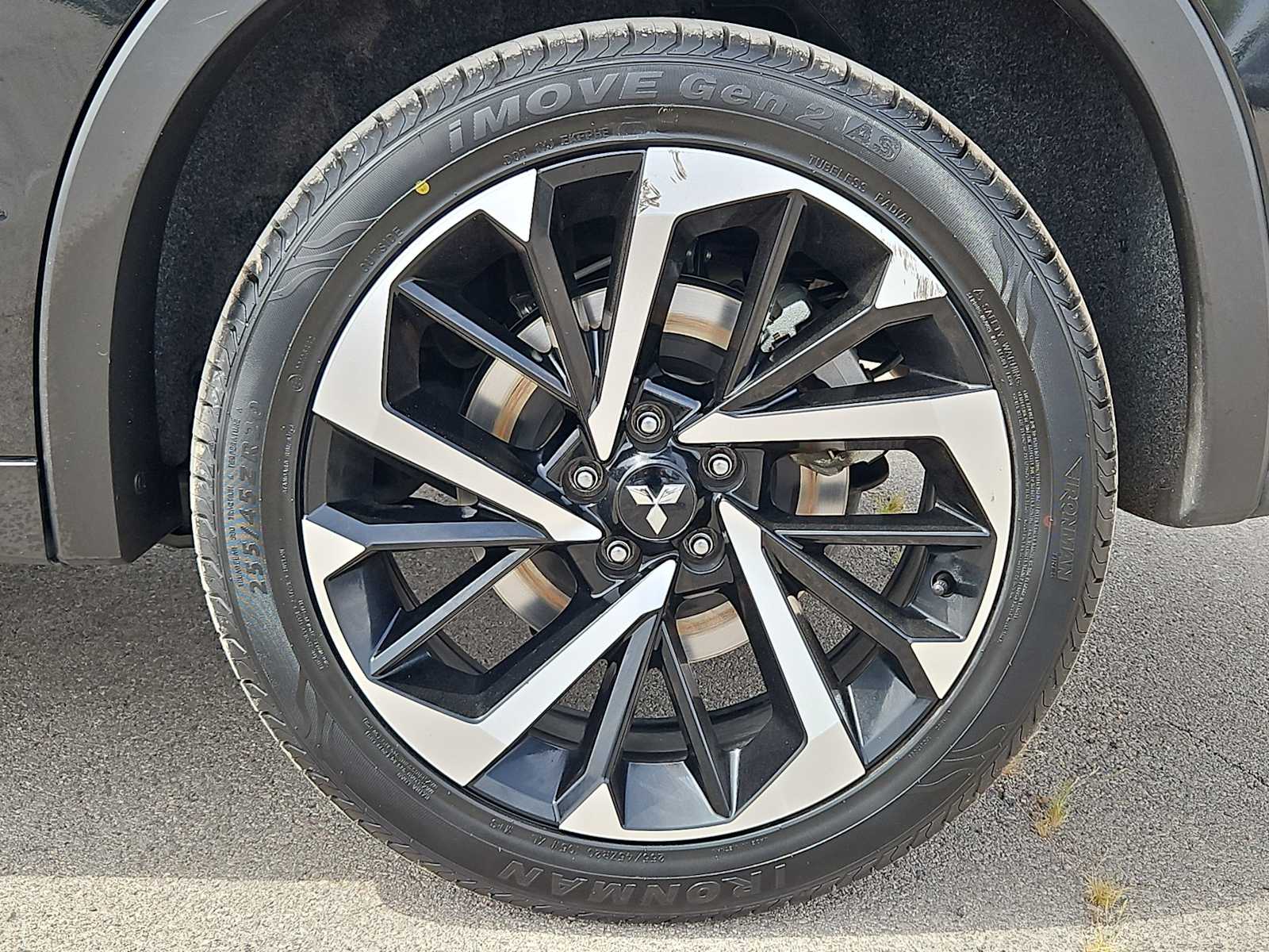 Thumbnail: 2024 Mitsubishi Outlander - 13