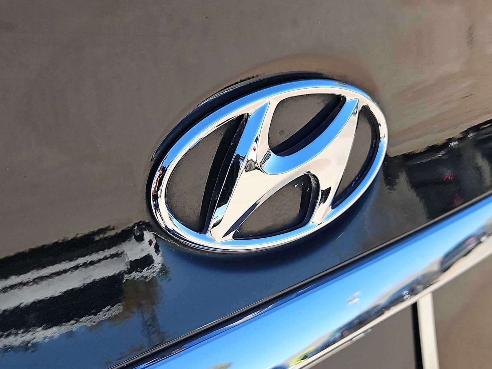 Thumbnail: 2012 Hyundai Sonata - 11