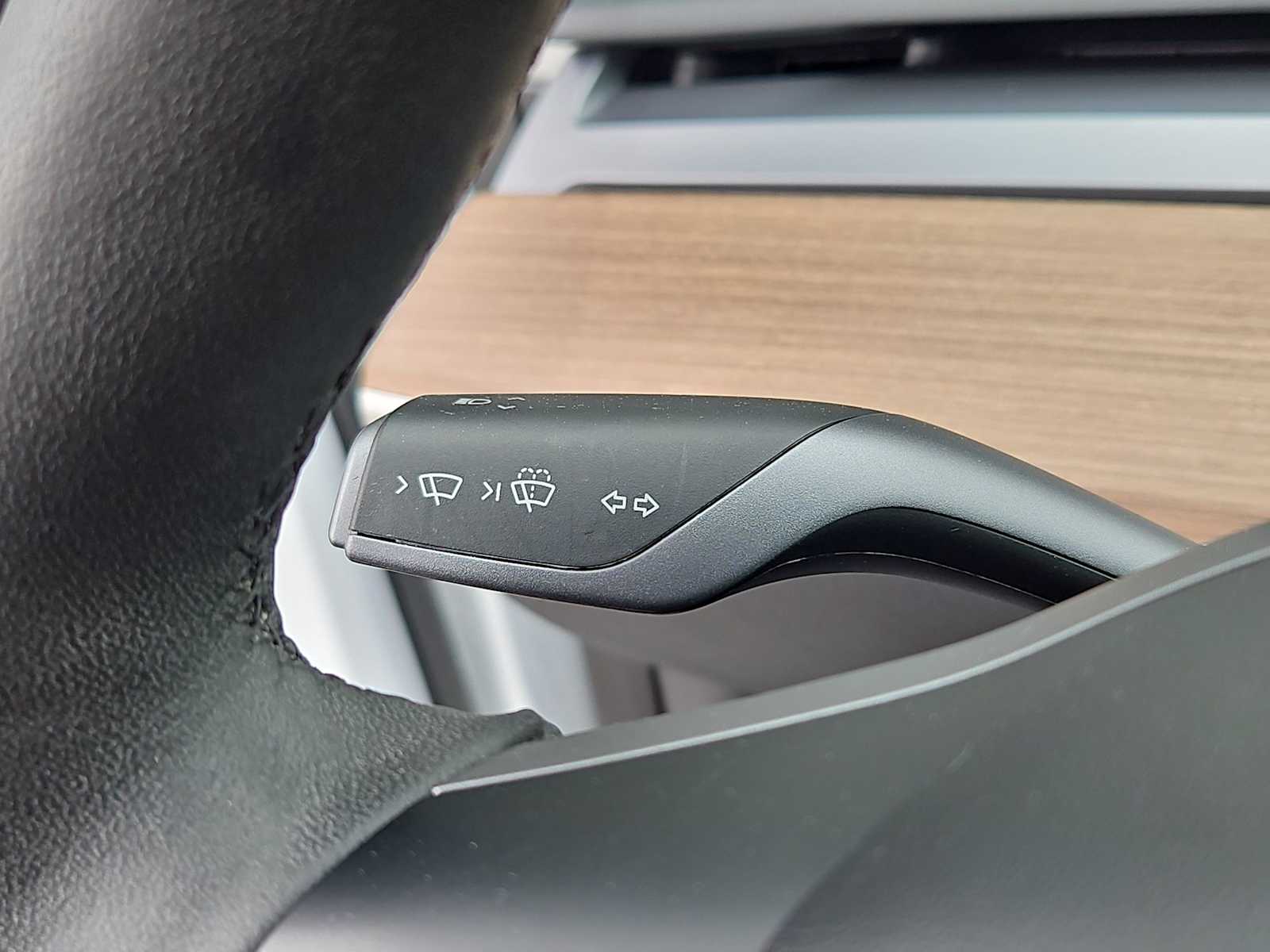 Thumbnail: 2023 Tesla Model Y - 23