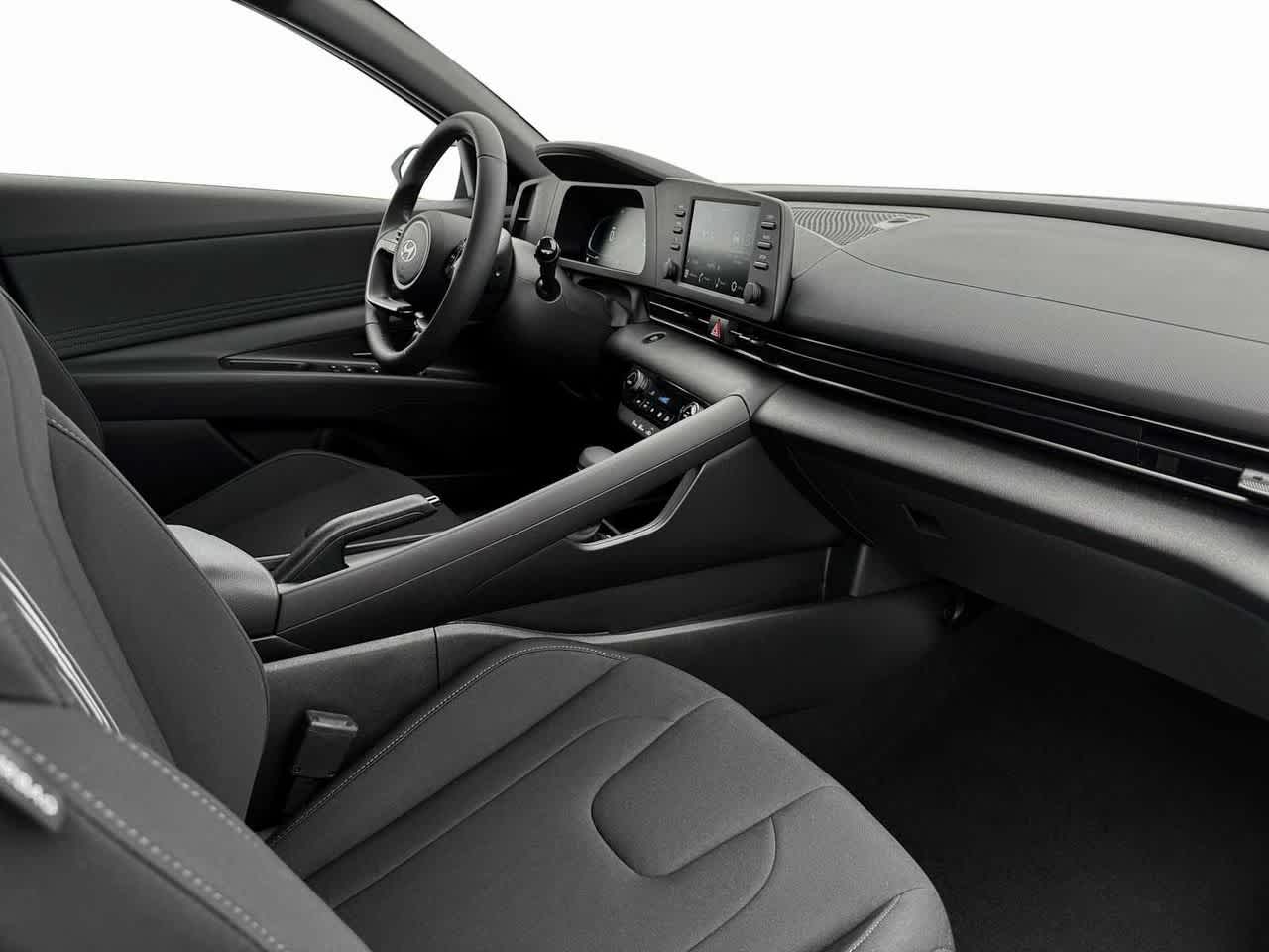 Thumbnail: 2025 Hyundai Elantra - 15