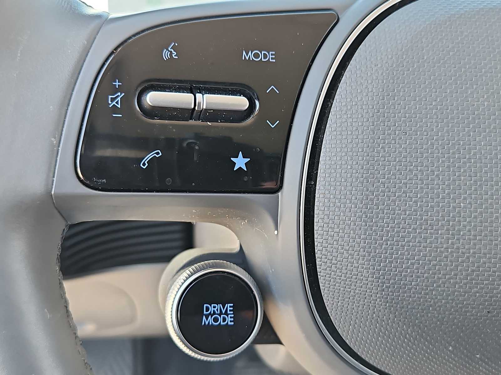 Thumbnail: 2023 Hyundai Ioniq 5 - 22